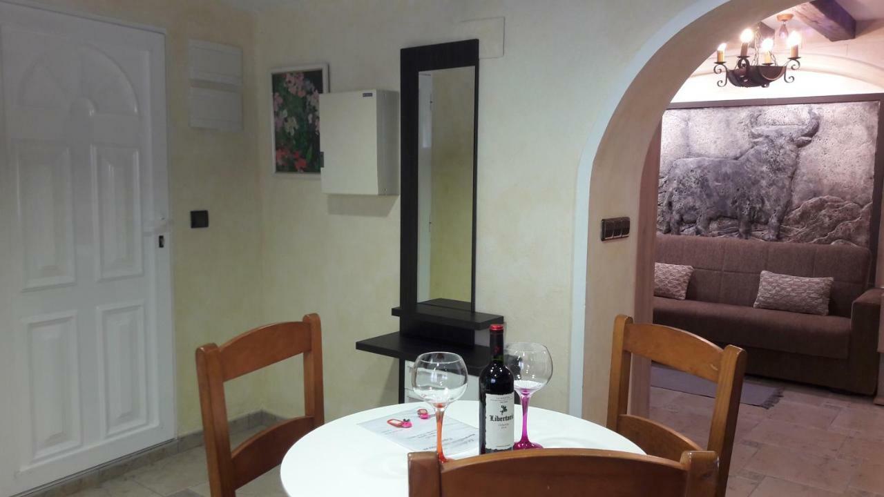 Apartamentos El Tosal 47A Apartment *