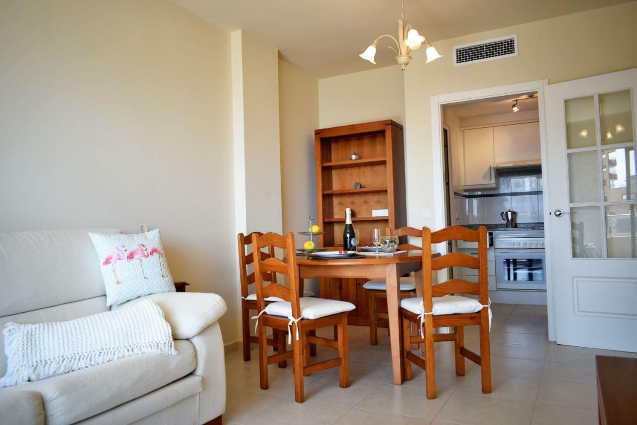Perfect Location With Stunning Views, 2 Minutes To