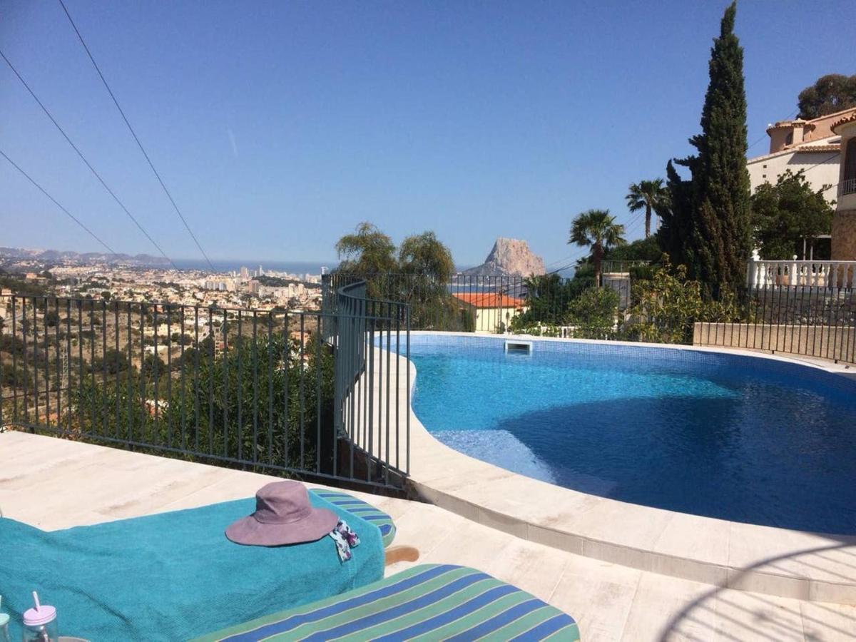 Grace,10p,seaview,pool
