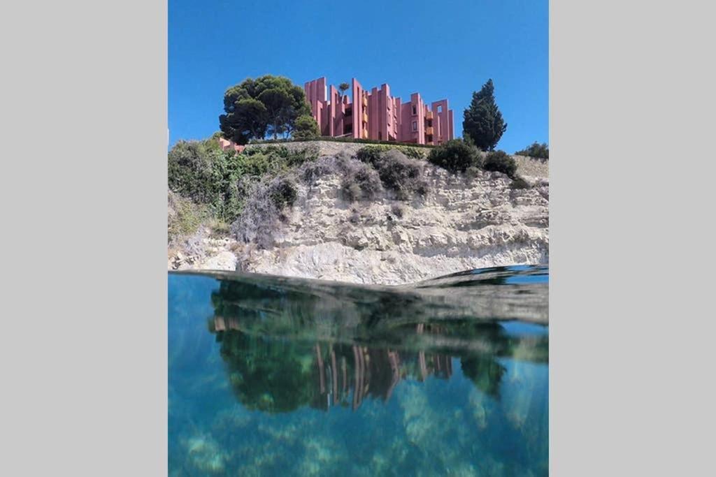 La Muralla Roja *