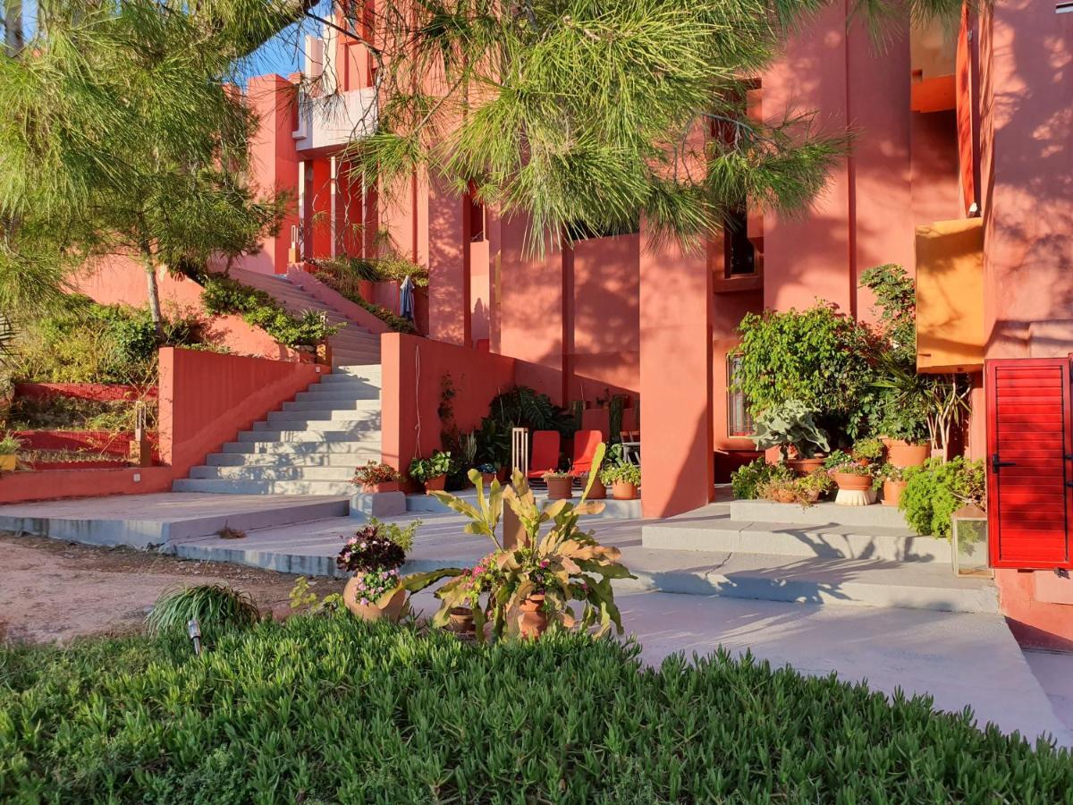 La Muralla Roja *