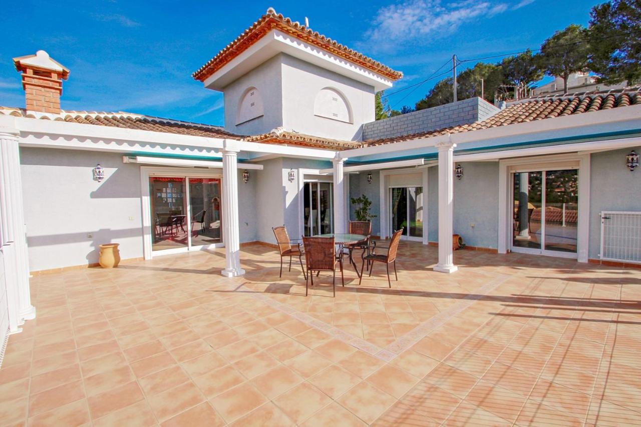 Gema - Pretty With Private Pool In Villa Calpe