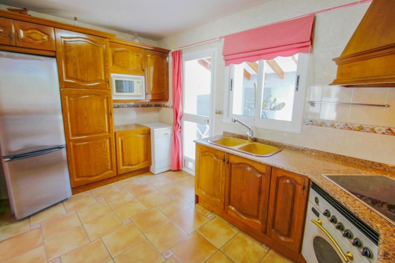 Gema - Pretty With Private Pool In