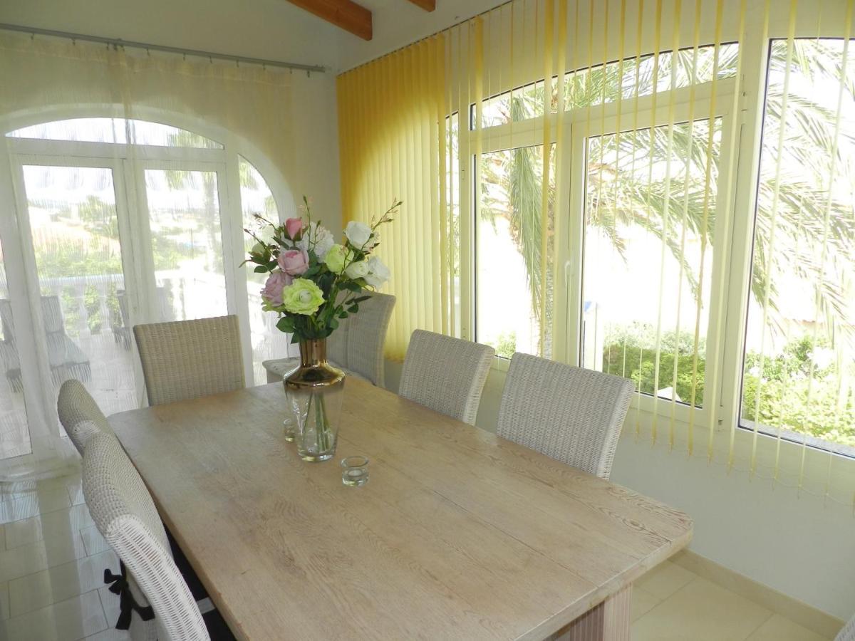 Fig Tree 8 Personas Villa