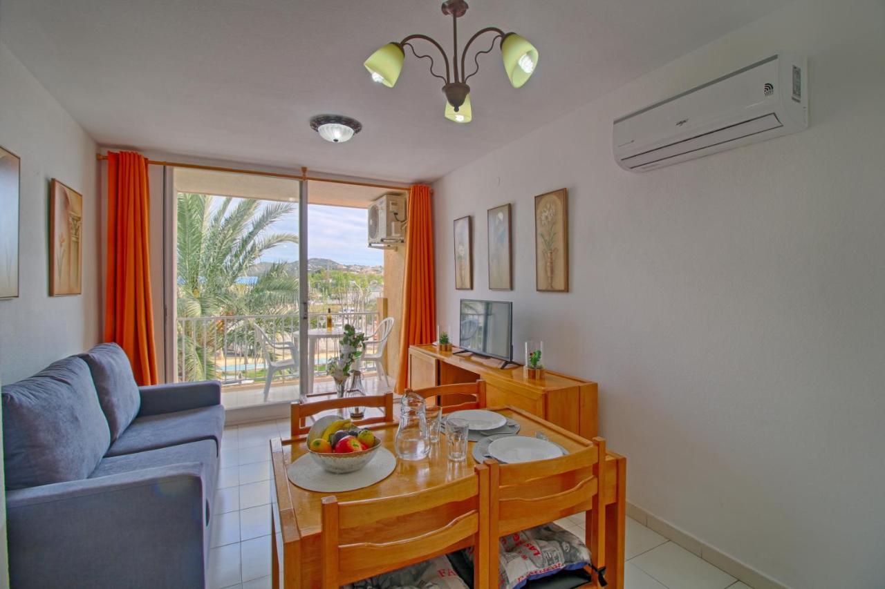 Costa Apartment