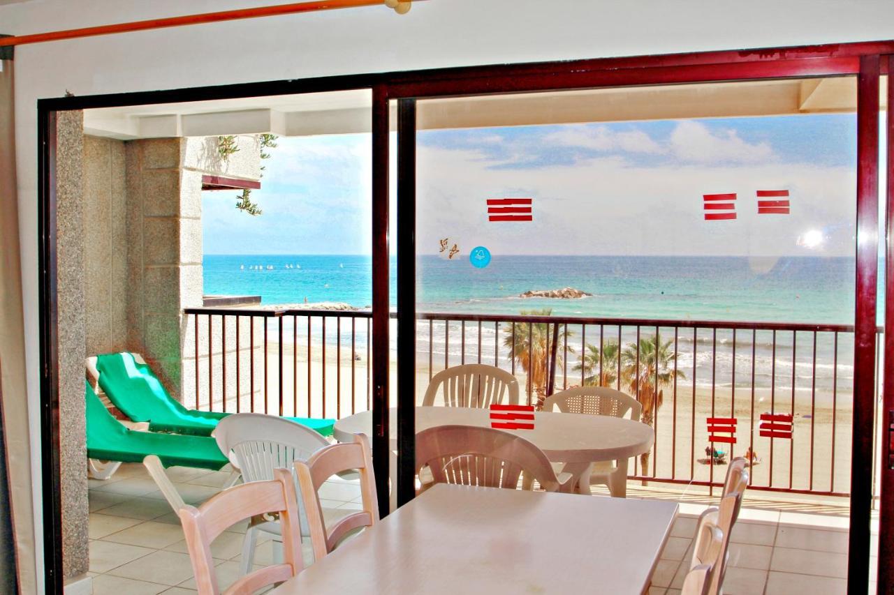 Ines-3 - Oceanfront In Apartment
