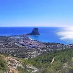 Comfy Sea View Apartment With Parking