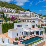 Villa Moderna - PlusHolidays