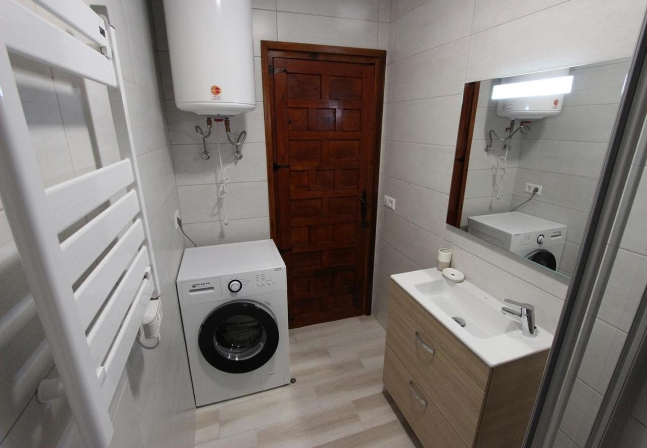 Maria Arenal Bol Apartamento *