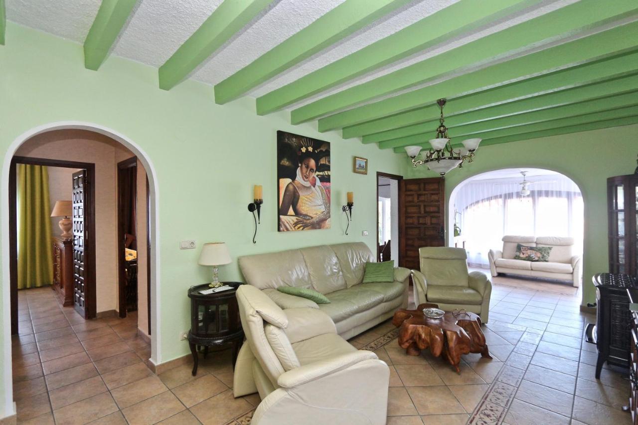 In Maryvilla Villa