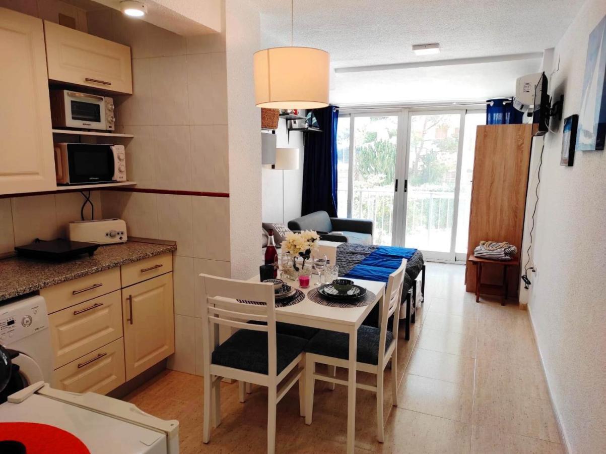 Estudio Reformado Cerca De La Playa, Ac, Wifi, Neftlix, Acepta Mascotas *