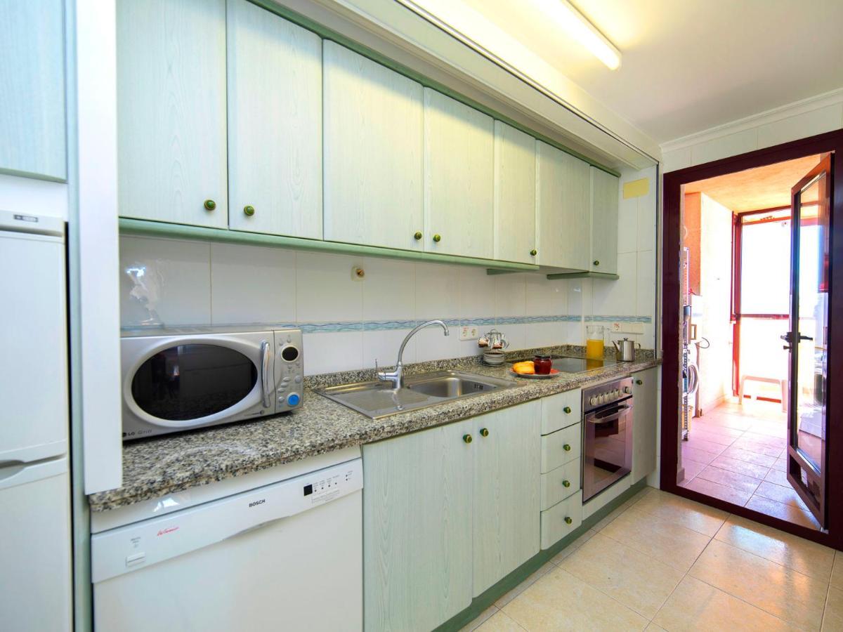 Zafiro 01 By Interhome