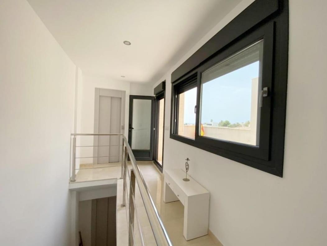 Сasa de vacaciones Precioso bungalow luminoso con piscina y terraza. Calpe