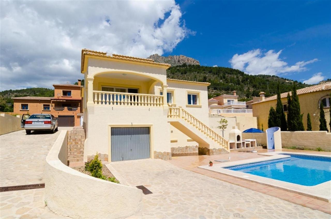 Canuta De Ifach Villa *