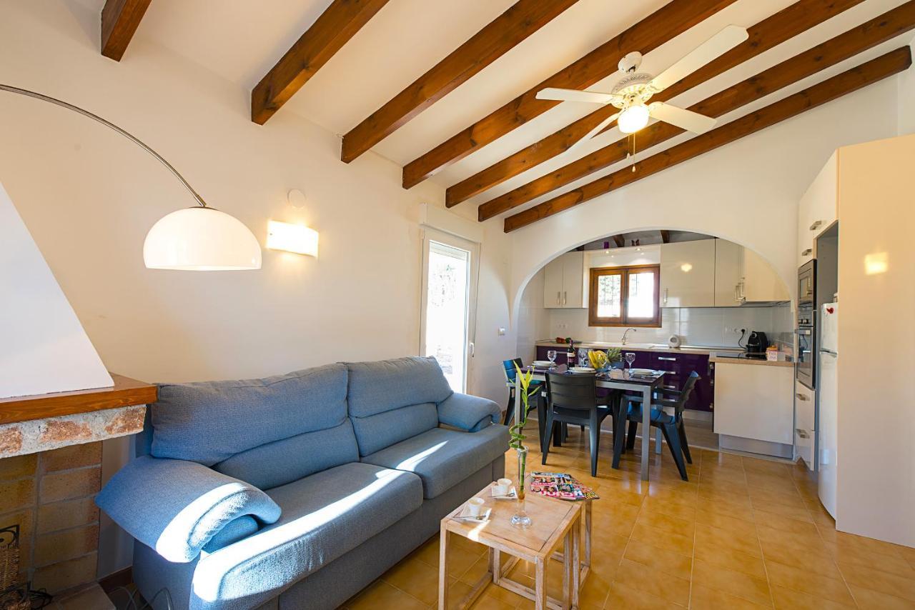 Neus - Plusholidays Villa