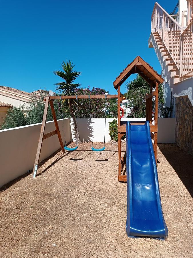 Noemi, Con Piscina Privada