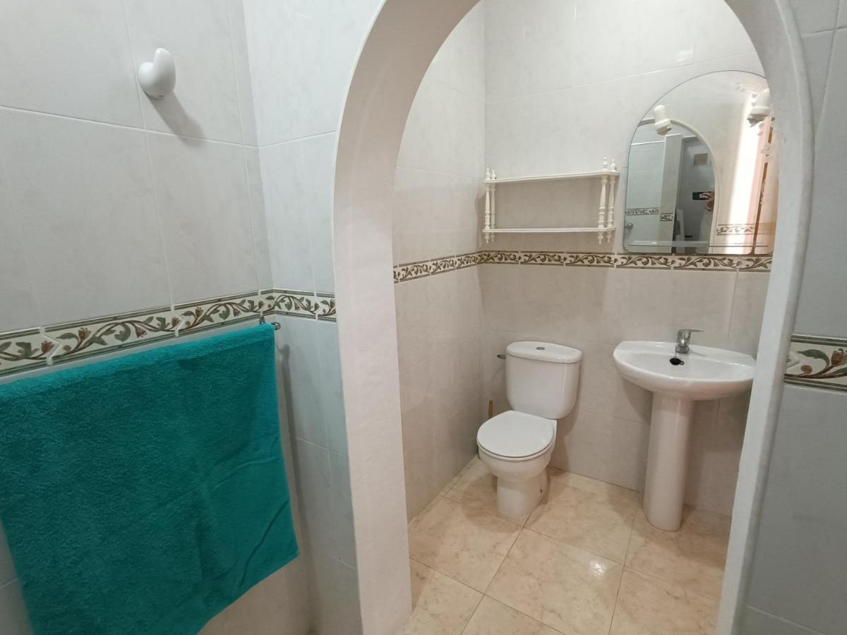 Noemi, Con Piscina Privada Pensión Calpe