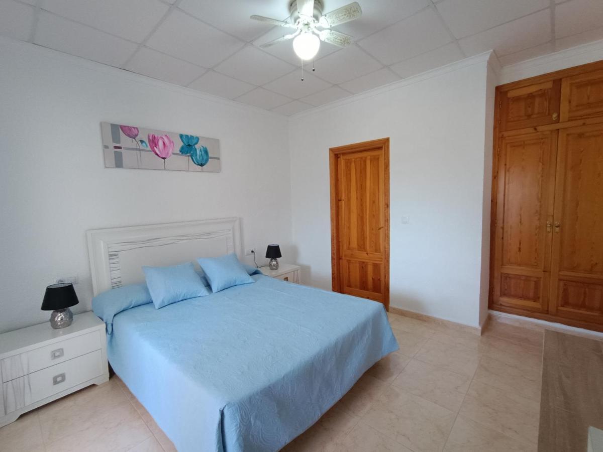 Pensión Noemi, Con Piscina Privada