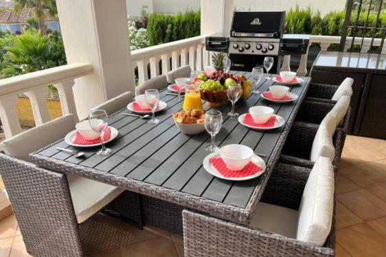 Villa Casa Rose - 4-bed With Private Pool In