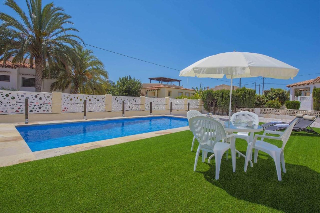 Neus - Plusholidays Villa