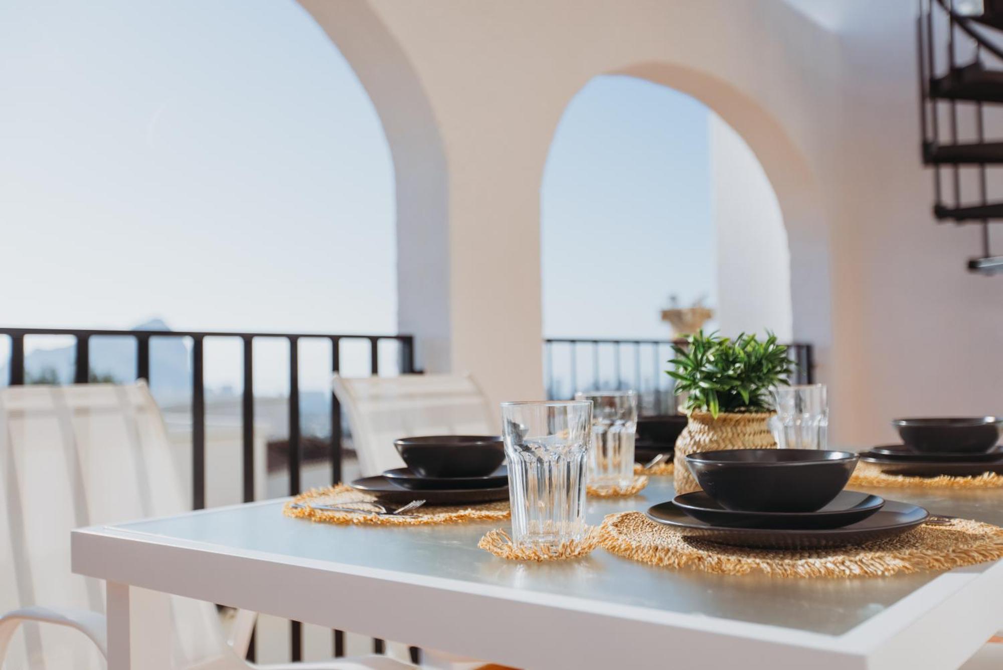 Casa Sunrise - Costa Blanca House With Rooftop, Swimming Pools And Panoramic Sea And Views Calpe