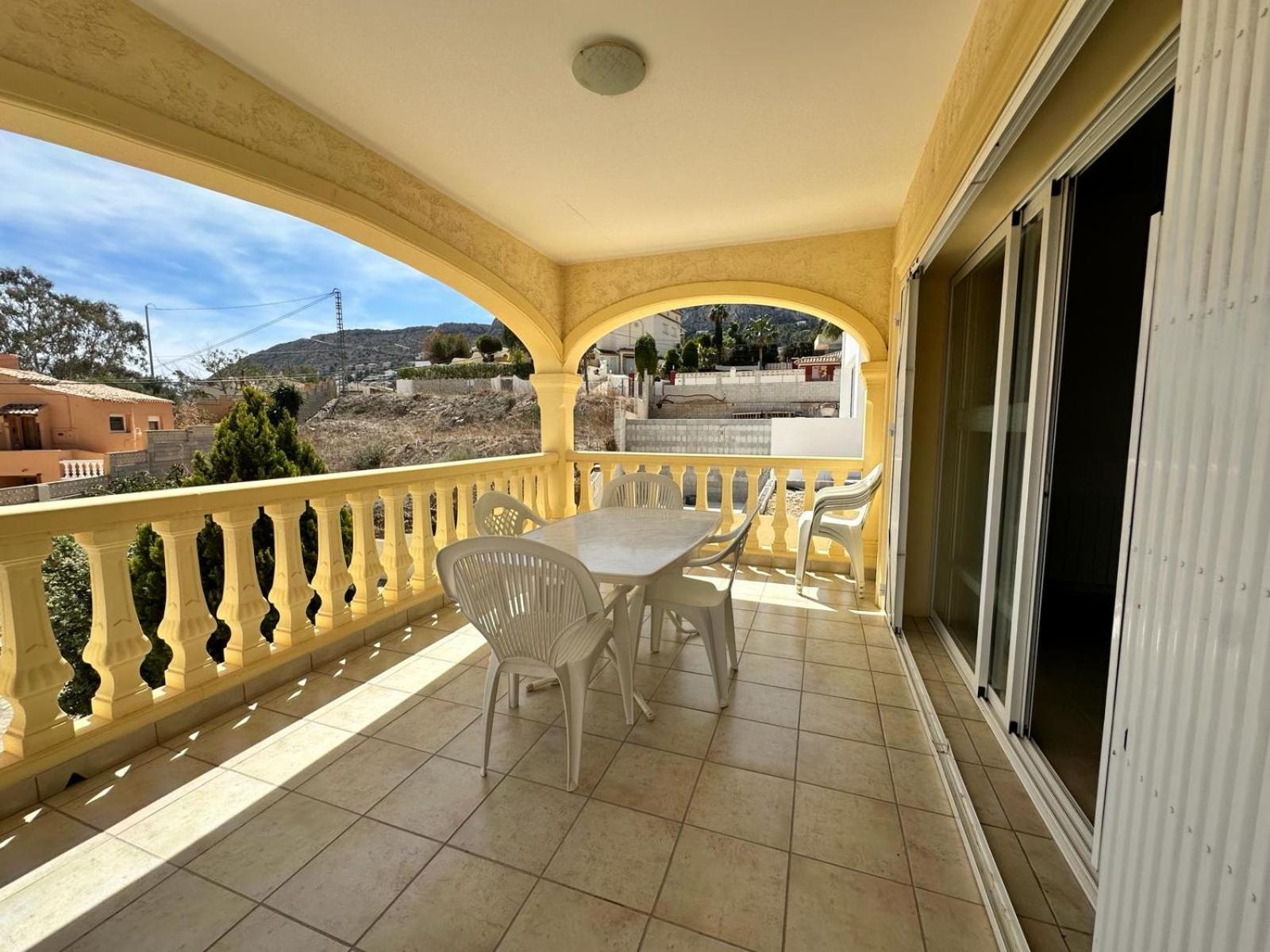 Canuta De Ifach Villa *