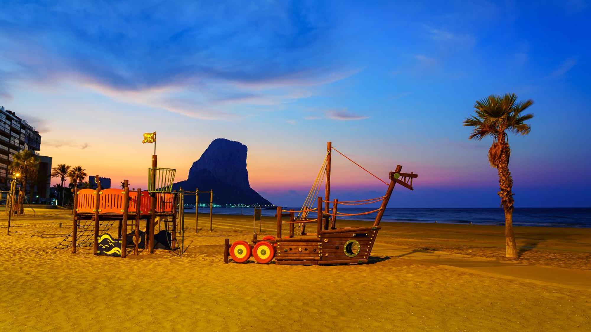 Casa Sunrise - Costa Blanca House With Rooftop, Swimming Pools And Panoramic Sea And Views Calpe