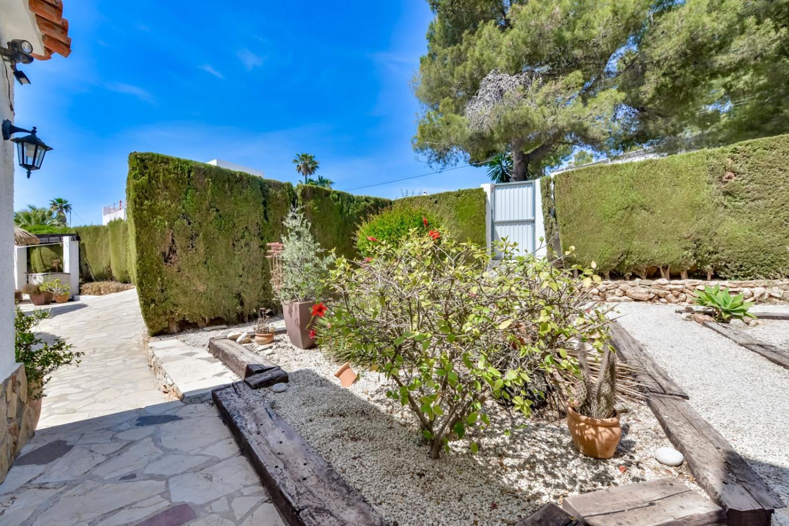 Guzman - Margareta Villa