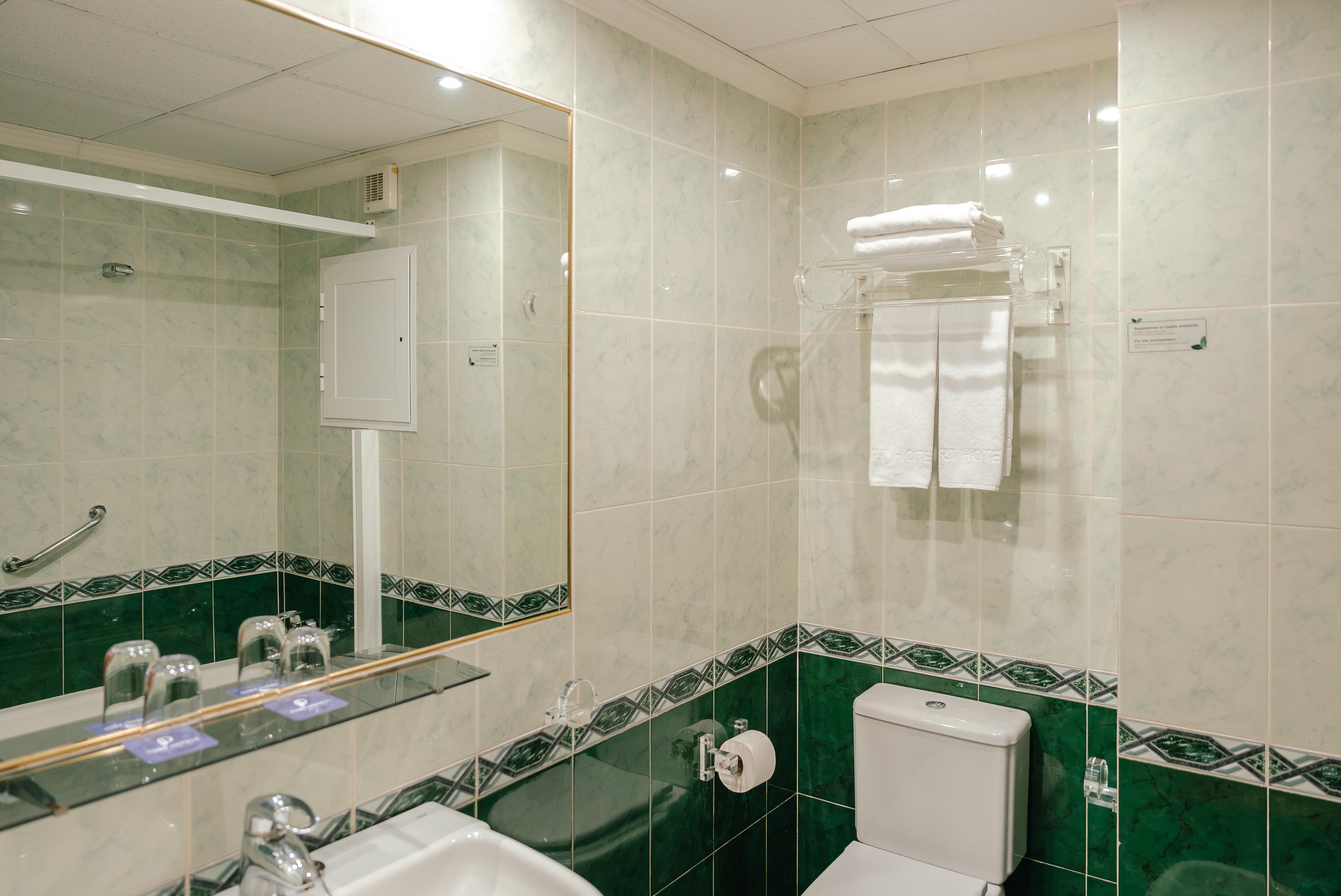 Hotel Port Europa 3*