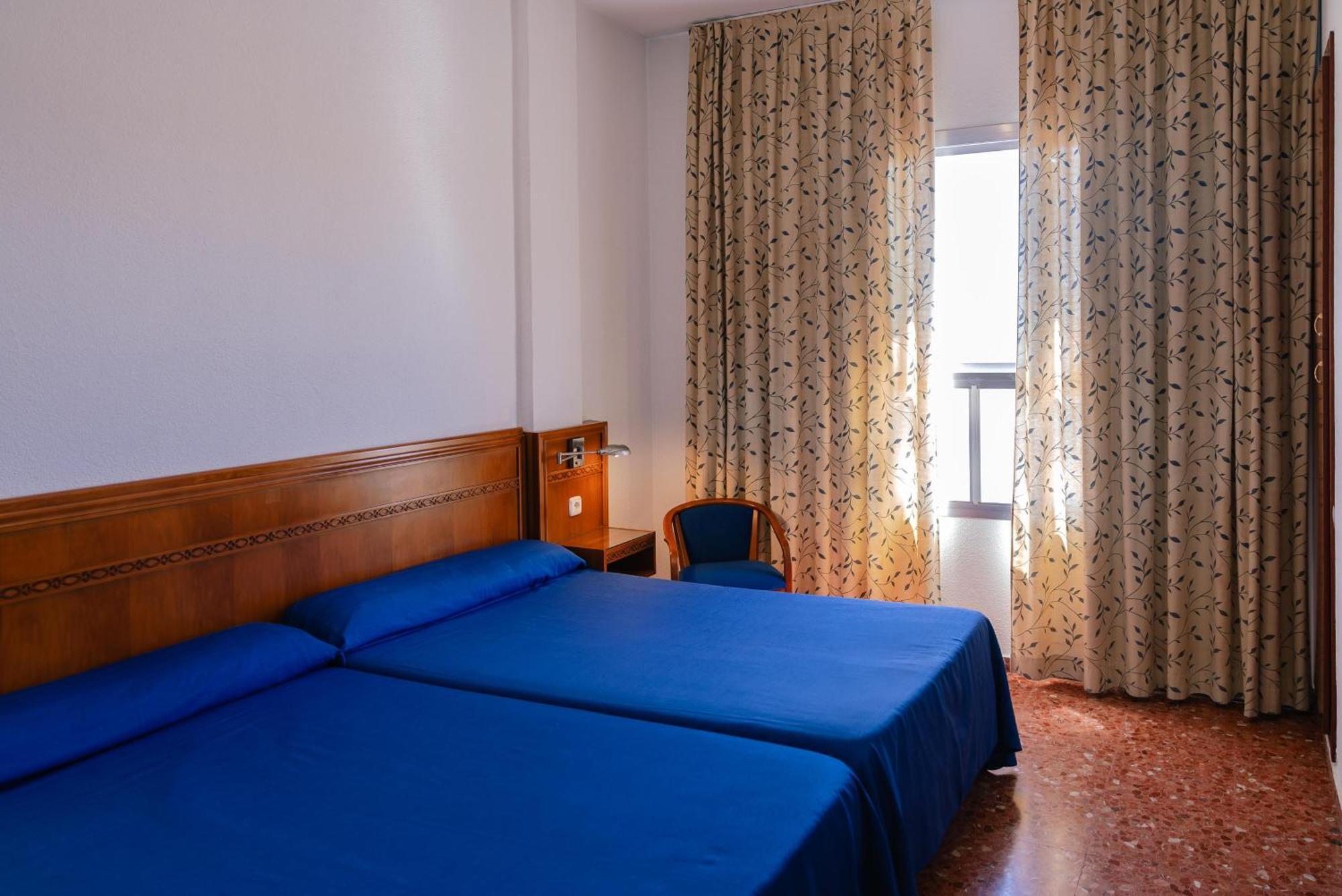 Port Europa Hotel 3*