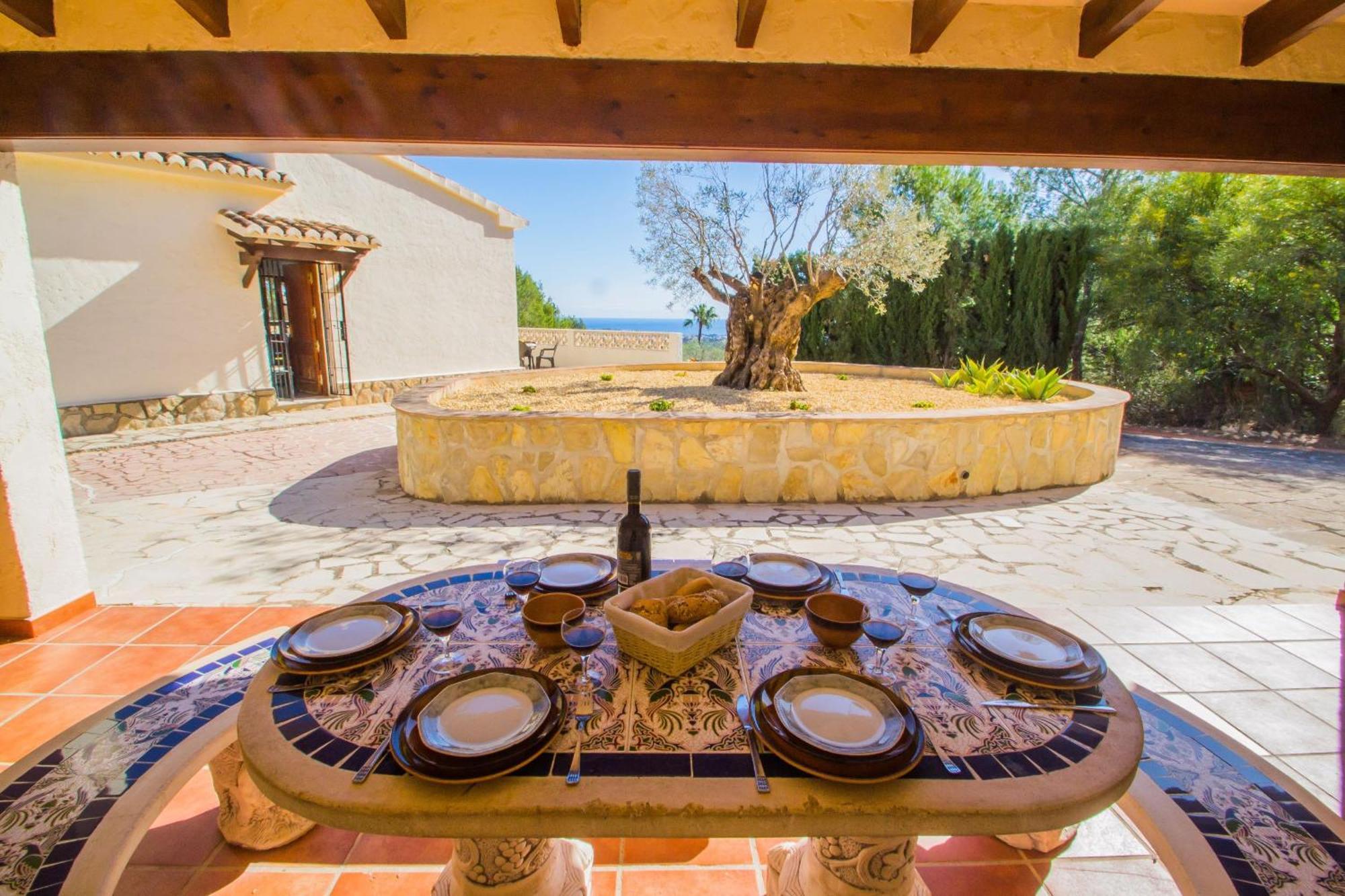 Moskoa - Plusholidays Villa