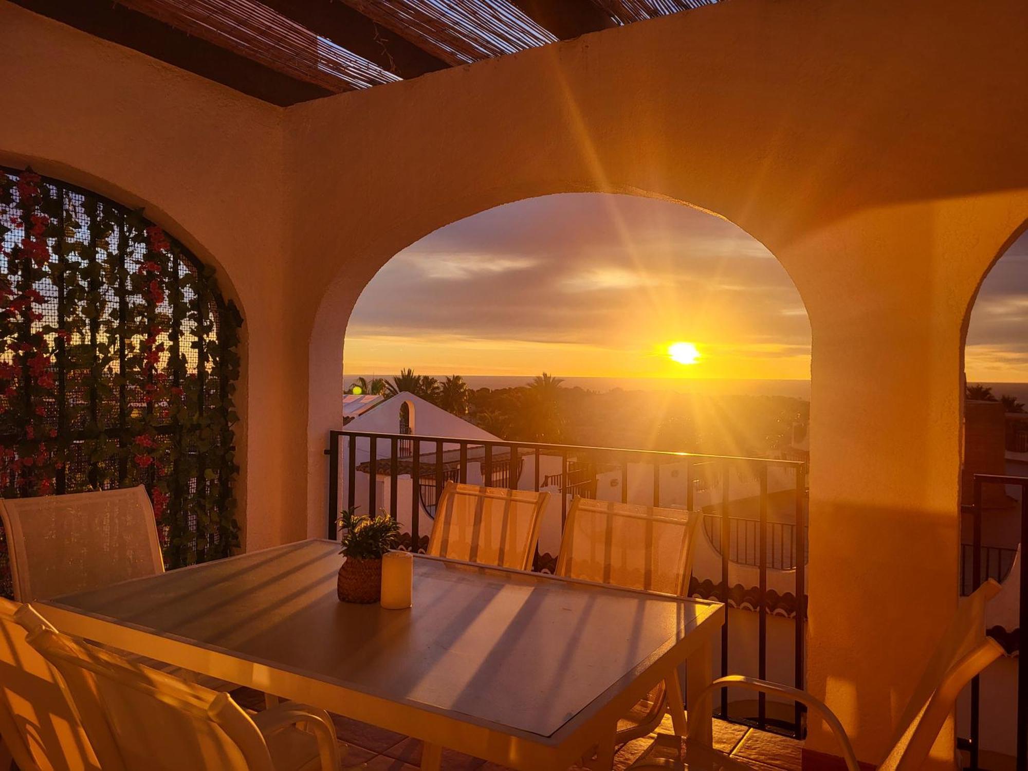 Apartamento Casa Sunrise - Costa Blanca House With Rooftop, Swimming Pools And Panoramic Sea And Views *