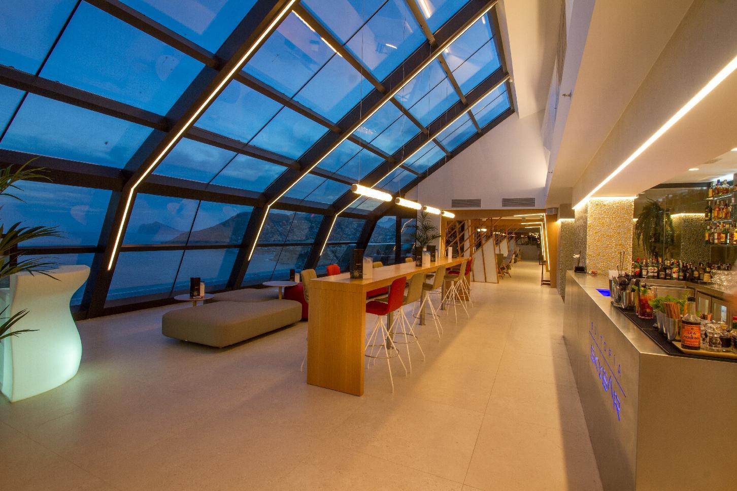 Suitopía - Sol Y Mar Hotel 4*