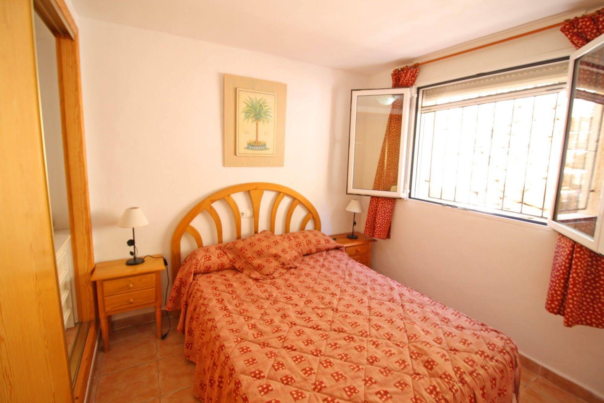 Maria Costa Villa