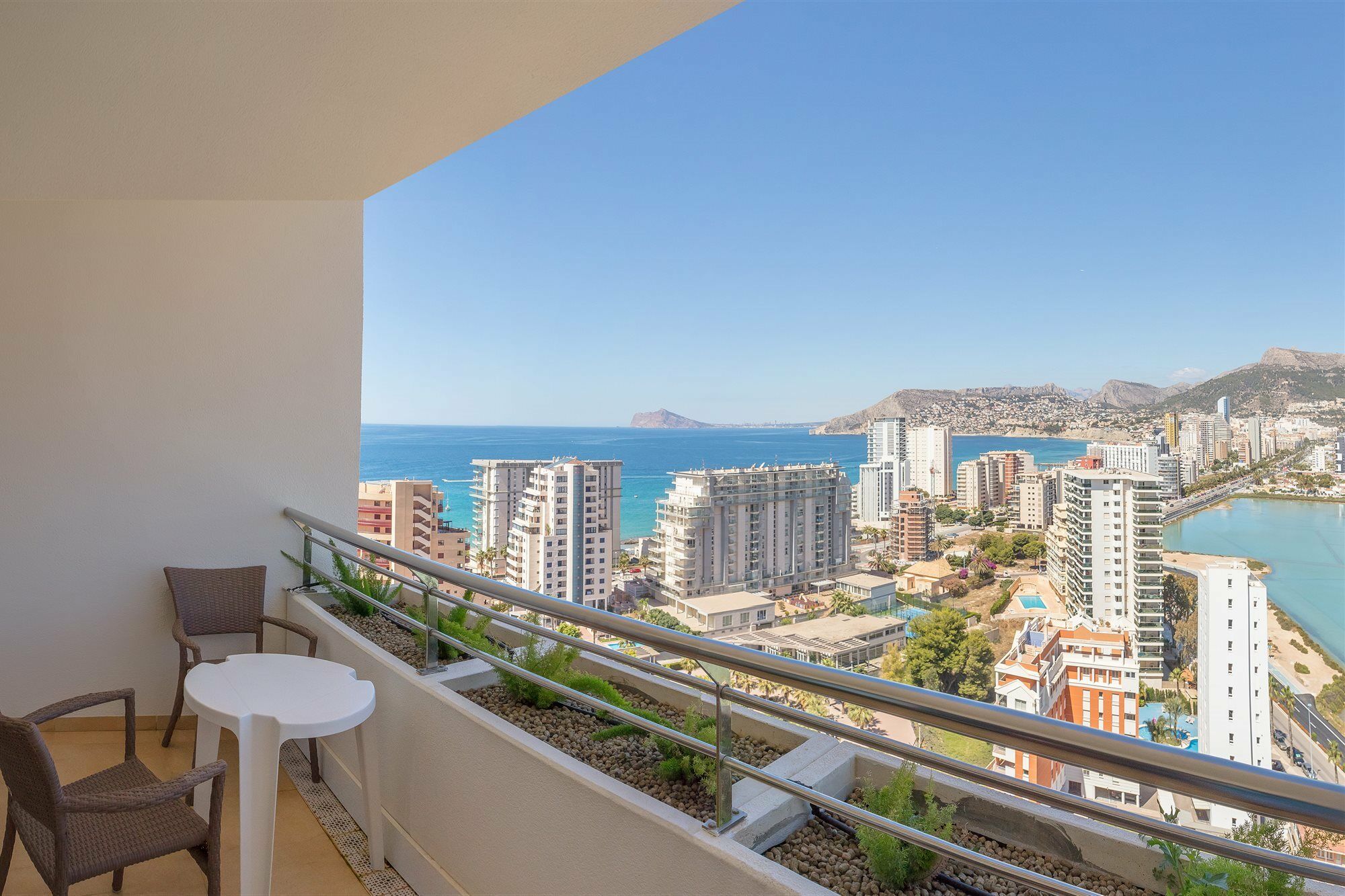 Rh Ifach Hotel