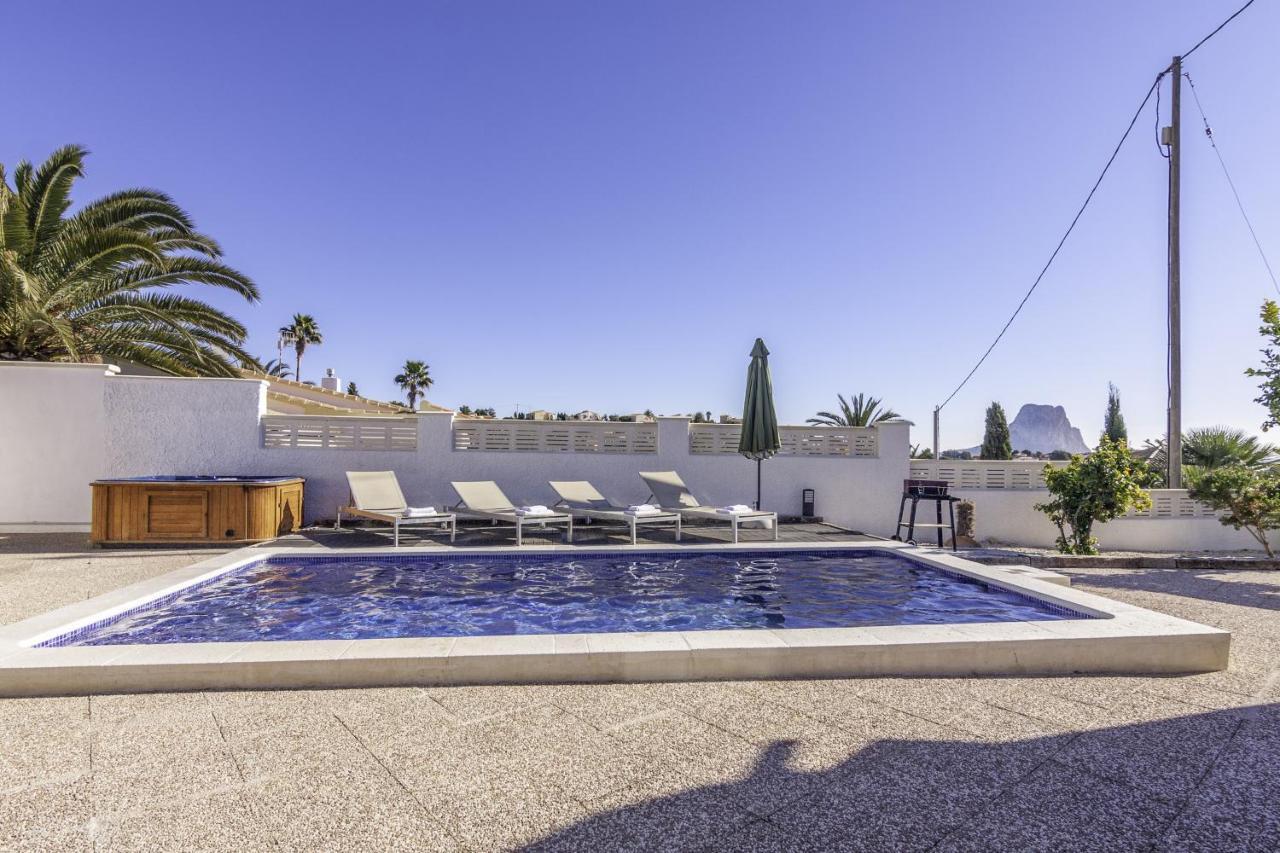Guzman - Gisela Villa Calpe
